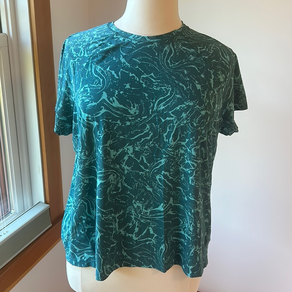 Athleta Ultimate Train Printed T